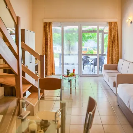 Alia Beach 3* Χαράκι