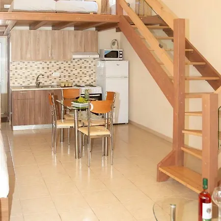 Alia Beach Ξενοδοχείο 3*