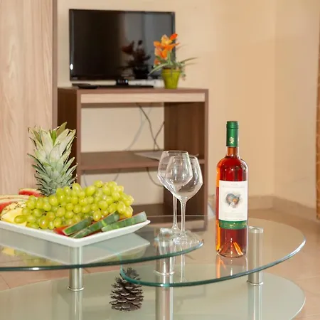 Ξενοδοχείο Alia Beach 3*