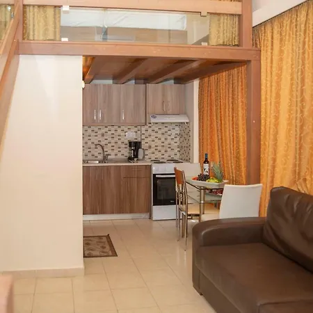 Alia Beach 3*